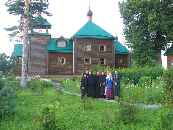 Подворье Новоспасского монастыря  Сестры с паломнической группой