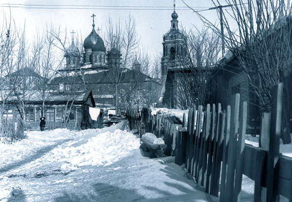 Поруганная святыня... (фото середины XX века) 